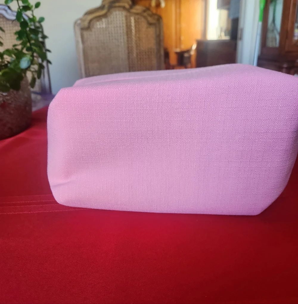 Elegant Pink Women's Cosmetic Bag